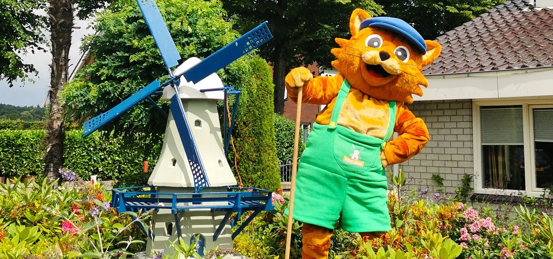 Mascotte bij Molen