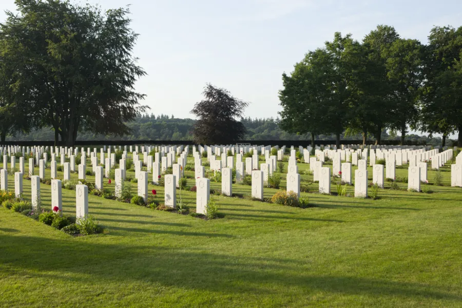 Canadese begraafplaats (zonnig)